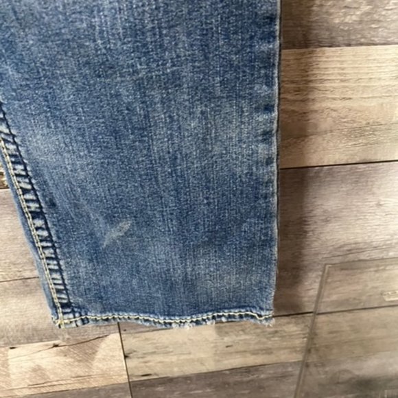 Womens 31/31 SILVER Jeans Suki Mid Slim Boot EUC - Picture 3 of 6